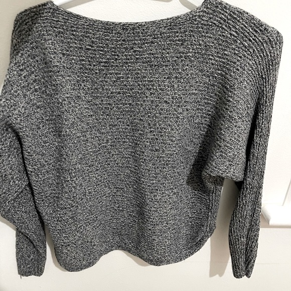 Aritzia Babaton XS-M Dolman Sleeve Sweater - Picture 2 of 3